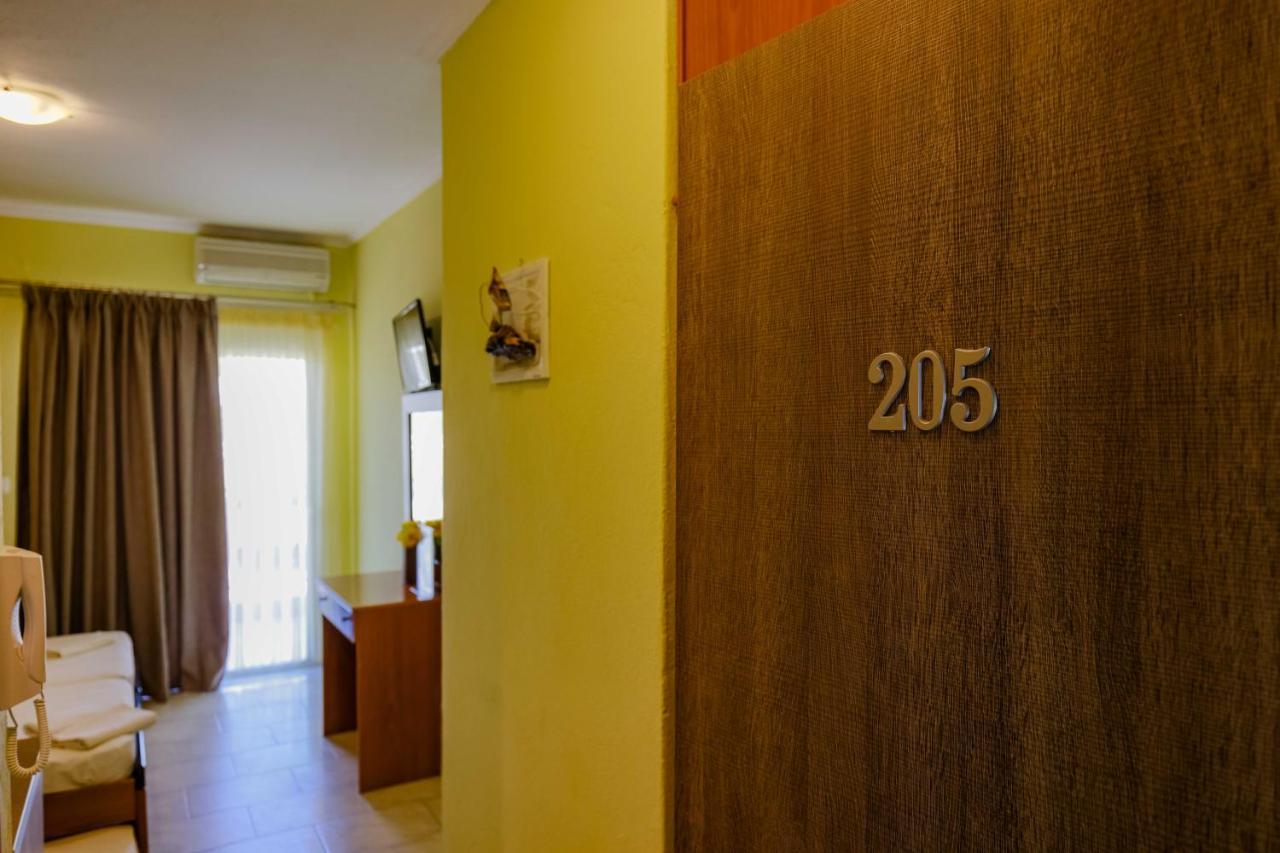Dionisos Apartments باراليا ديونيسيو المظهر الخارجي الصورة